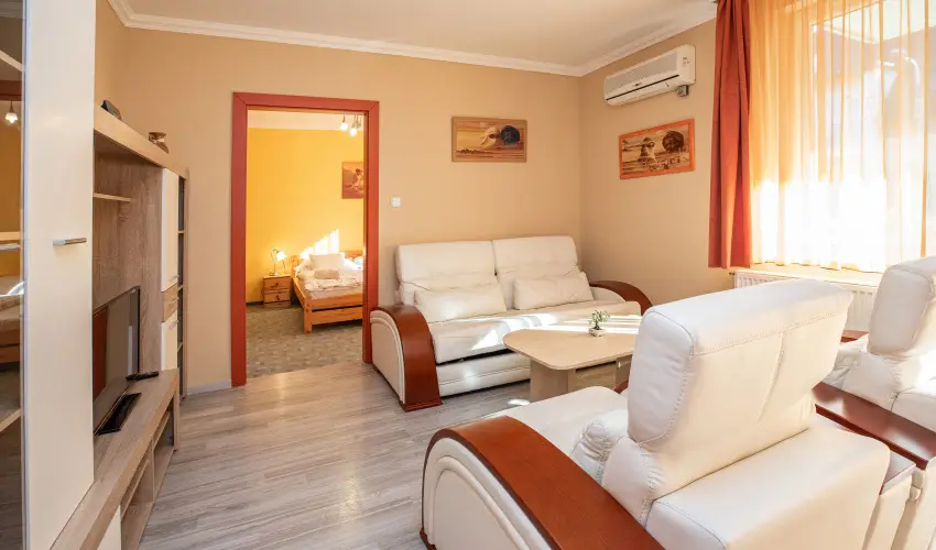 Major Panzi & tterem Hajdszoboszl - Kedvezmnyes r csaldok rszreak reggelis elltssal (1 jtl)