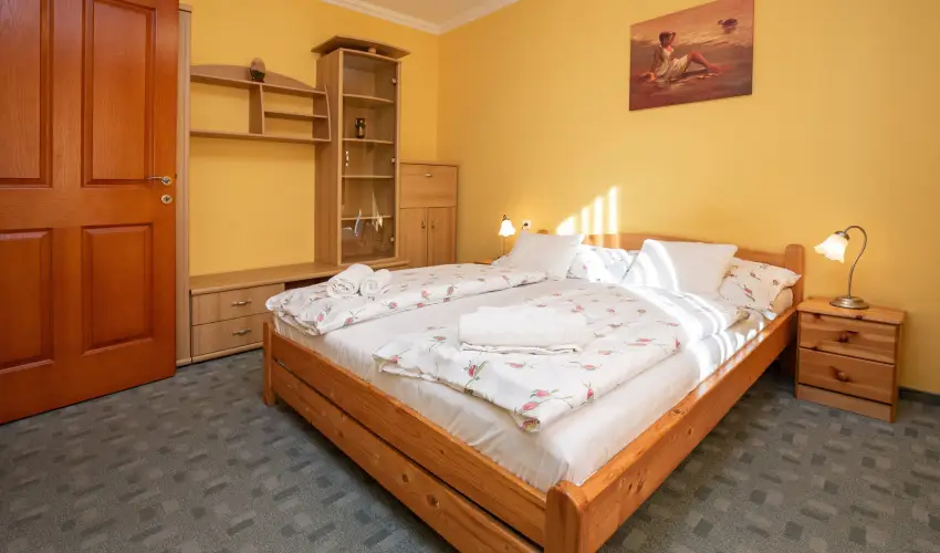 Major Panzi & tterem Hajdszoboszl - Kedvezmnyes r csaldok rszreak reggelis elltssal (1 jtl)