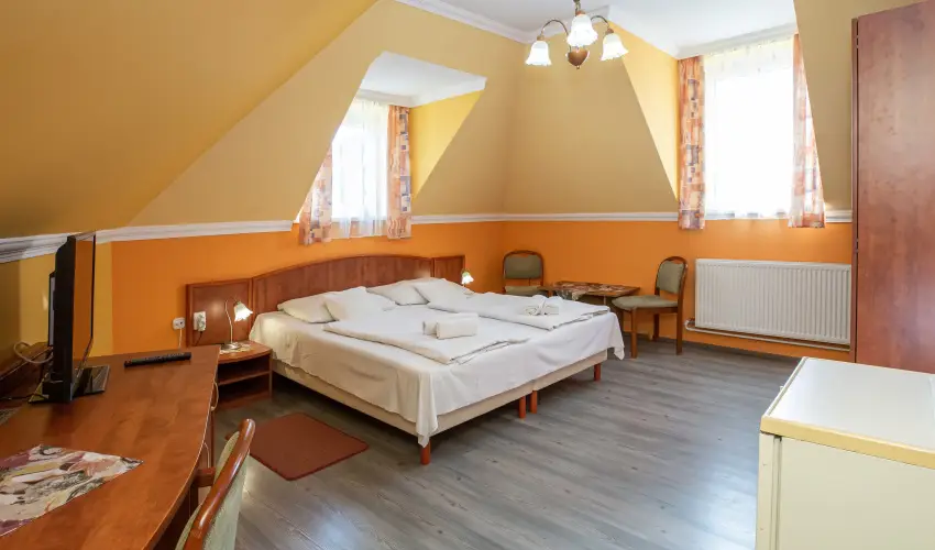 Major Panzi & tterem Hajdszoboszl - Kedvezmnyes r csaldok rszreak reggelis elltssal (1 jtl)