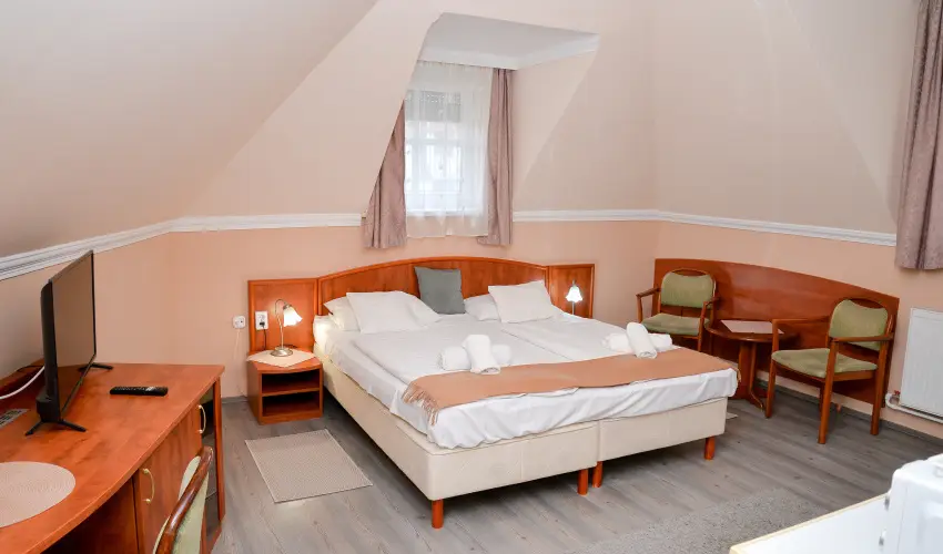 Major Panzi� & �tterem Hajd�szoboszl� - Valentin napi csomagaj�nlat (min. 2 �j)