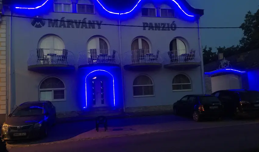 M�rv�ny Panzi� Hajd�szoboszl� - Kedvezm�nyes �r csal�dok r�sz�reak (1 �jt�l)