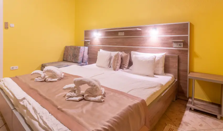 M�rv�ny Panzi� Hajd�szoboszl� - Kedvezm�nyes �r csal�dok r�sz�reak (1 �jt�l)