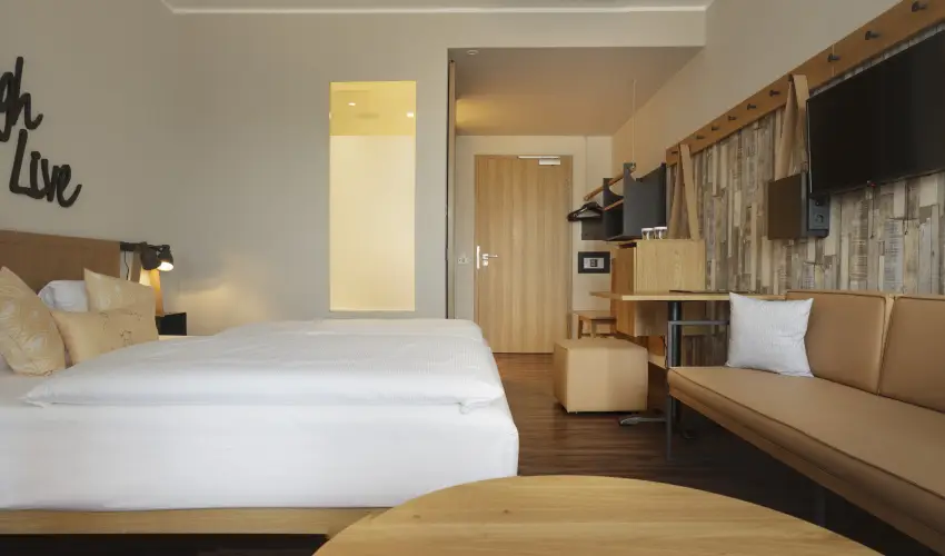 Mjus Resort & Thermal Park K�rmend - MJUS �lm�nyek f�lpanzi�val (1 �jt�l)