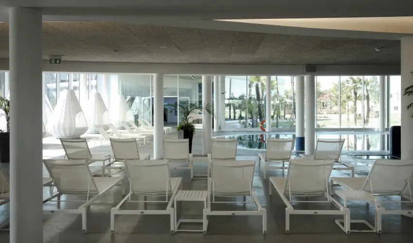 Mjus Resort & Thermal Park K�rmend - MJUS �lm�nyek f�lpanzi�val (1 �jt�l)