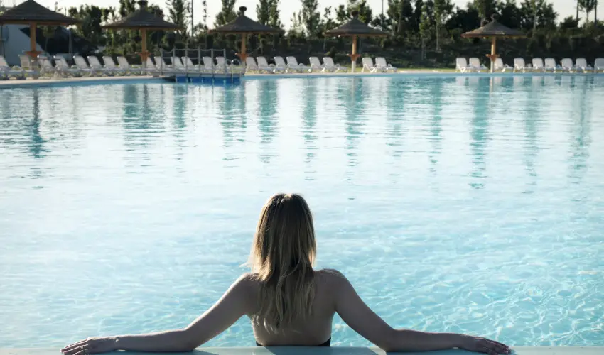 Mjus Resort & Thermal Park K�rmend - MJUS �lm�nyek f�lpanzi�val (1 �jt�l)
