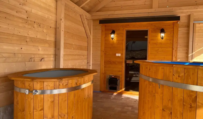 Montana Vend�gh�z Balatonederics - Kedvezm�nyes �r csal�dok r�sz�reak (1 �jt�l)