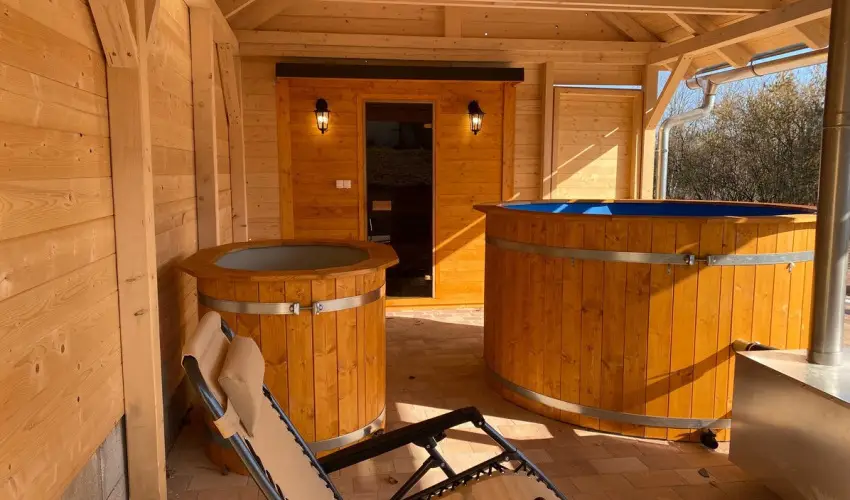 Montana Vend�gh�z Balatonederics - Kedvezm�nyes �r csal�dok r�sz�reak (1 �jt�l)