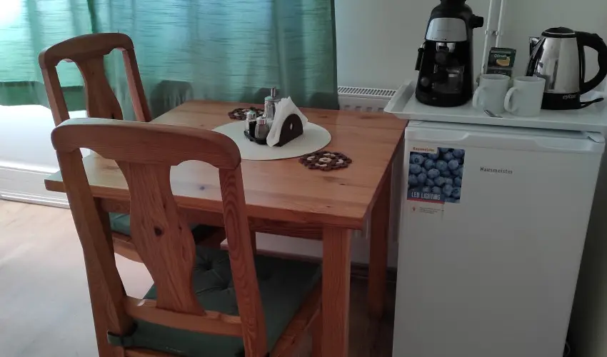 Montana Vend�gh�z Balatonederics - Kedvezm�nyes �r csal�dok r�sz�reak (1 �jt�l)