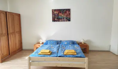 Montana Vend�gh�z Balatonederics