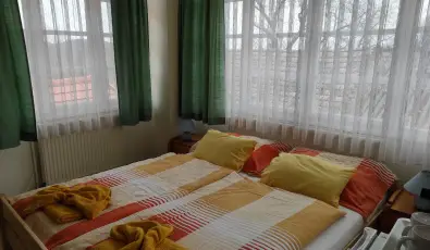 Montana Vend�gh�z Balatonederics