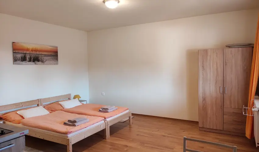 Montana Vend�gh�z Balatonederics - Kedvezm�nyes �r csal�dok r�sz�reak (1 �jt�l)