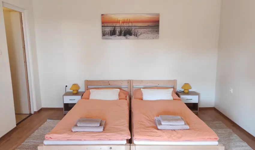 Montana Vend�gh�z Balatonederics - Kedvezm�nyes �r csal�dok r�sz�reak (1 �jt�l)