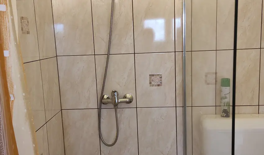 Montana Vend�gh�z Balatonederics - Kedvezm�nyes �r csal�dok r�sz�reak (1 �jt�l)