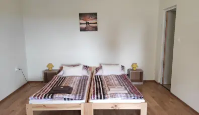 Montana Vend�gh�z Balatonederics