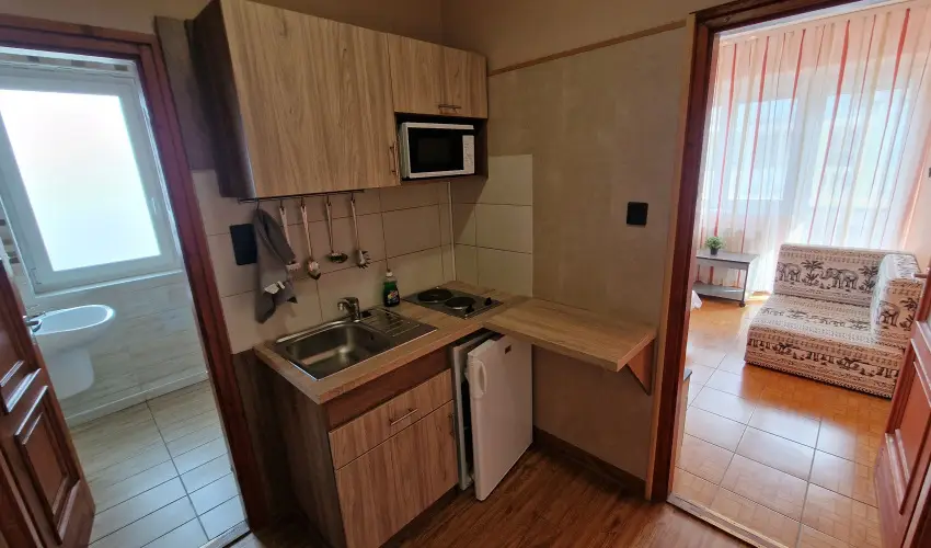 Napsug�r Apartmanh�z Si�fok - Kedvezm�nyes �r csal�dok r�sz�reak (1 �jt�l)