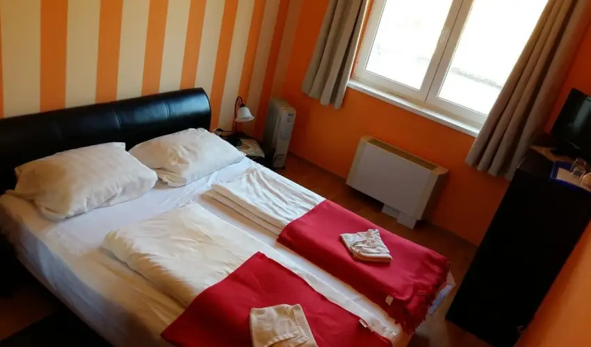 Napsugr Kenzy Lux Apartman Vendghzak Hajdszoboszl - Pihens Hajdszoboszln