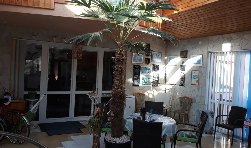 Napsugr Kenzy Lux Apartman Vendghzak Hajdszoboszl - Pihens Hajdszoboszln