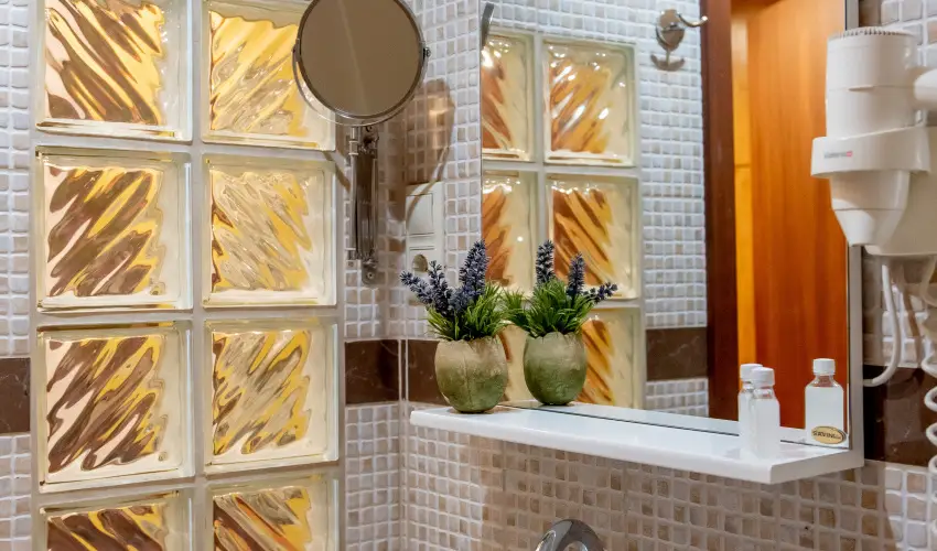 Nyerges Hotel Term�l Monor - Kedvezm�nyes �r csal�dok r�sz�re reggelivel (1 �jt�l)