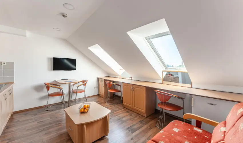 Ozis Hotel  Nagykanizsa - Kedvezmnyes r csaldok rszreak nelltssal (min. 2 j)