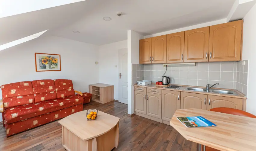 Ozis Hotel  Nagykanizsa - Kedvezmnyes r csaldok rszreak nelltssal (min. 2 j)