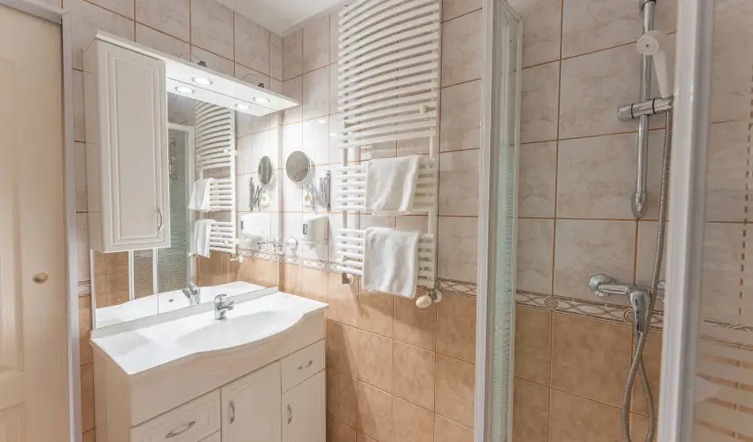 Ozis Hotel  Nagykanizsa - Kedvezmnyes r csaldok rszreak nelltssal (min. 2 j)