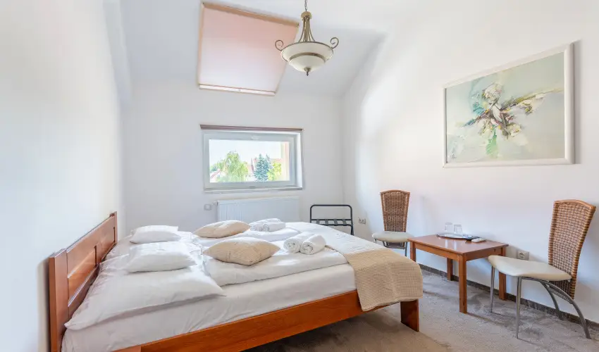 Ozis Hotel  Nagykanizsa - Kedvezmnyes r csaldok rszreak nelltssal (min. 2 j)