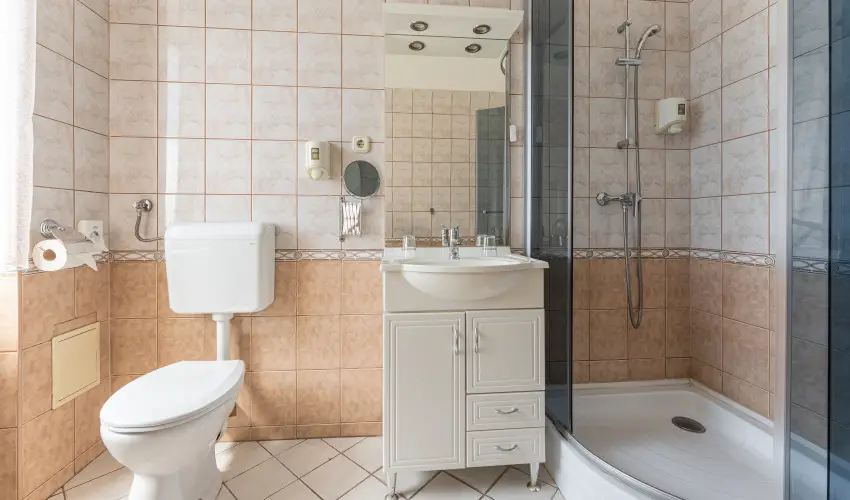 Ozis Hotel  Nagykanizsa - Kedvezmnyes r csaldok rszreak nelltssal (min. 2 j)