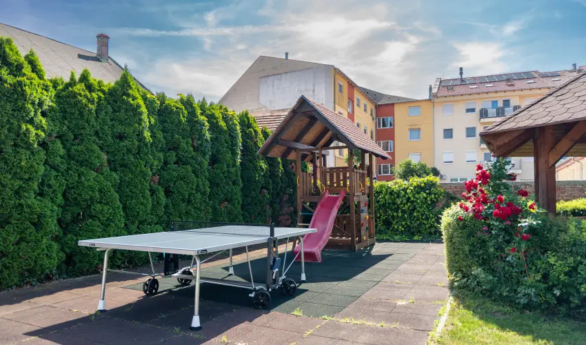 Ozis Hotel  Nagykanizsa - Kedvezmnyes r csaldok rszreak nelltssal (min. 2 j)