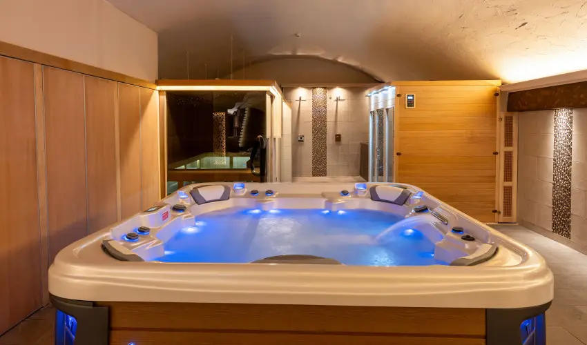 Ozis Hotel  Nagykanizsa - Kedvezmnyes r csaldok rszreak nelltssal (min. 2 j)