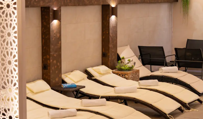 Ozis Hotel  Nagykanizsa - Kedvezmnyes r csaldok rszreak nelltssal (min. 2 j)