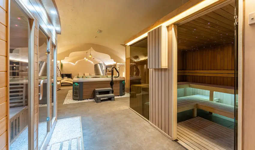 Ozis Hotel  Nagykanizsa - Kedvezmnyes r csaldok rszreak nelltssal (min. 2 j)