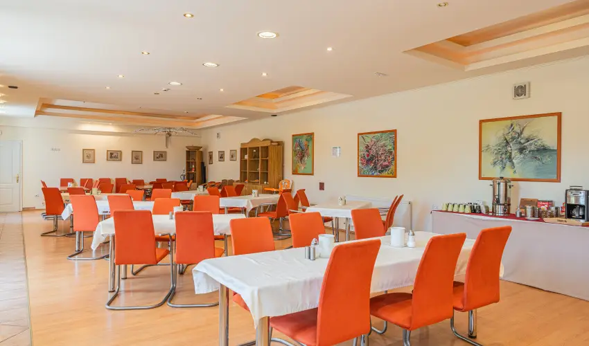 Ozis Hotel  Nagykanizsa - Kedvezmnyes r csaldok rszreak nelltssal (min. 2 j)