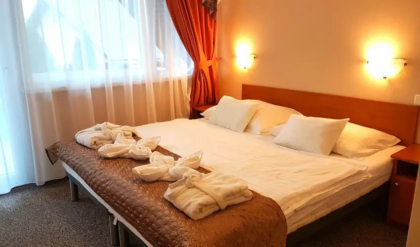 O�zis Wellness Panzi� Szigetszentmikl�s - Alap �rak reggelis ell�t�ssal (1 �jt�l)