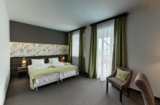 O�zis Wellness Panzi� - Alap �rak reggelis ell�t�ssal (1 �jt�l)