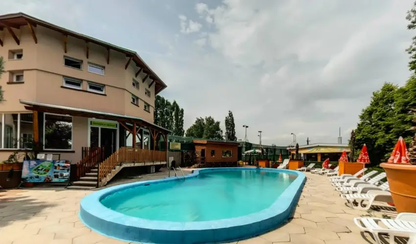 O�zis Wellness Panzi� Szigetszentmikl�s - Alap �rak reggelis ell�t�ssal (1 �jt�l)