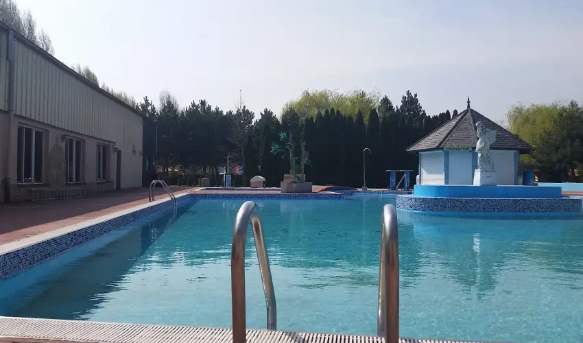 O�zis Wellness Panzi� Szigetszentmikl�s - Alap �rak reggelis ell�t�ssal (1 �jt�l)