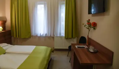 O�zis Wellness Panzi� Szigetszentmikl�s