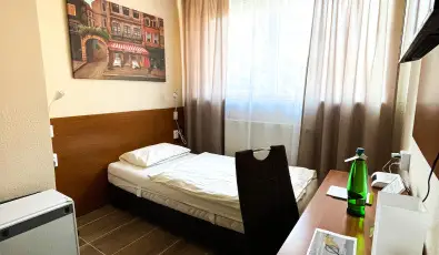 �reg-t� Hotel Tata