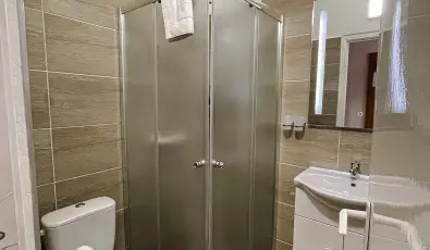 �reg-t� Hotel Tata