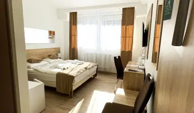 �reg-t� Hotel Tata