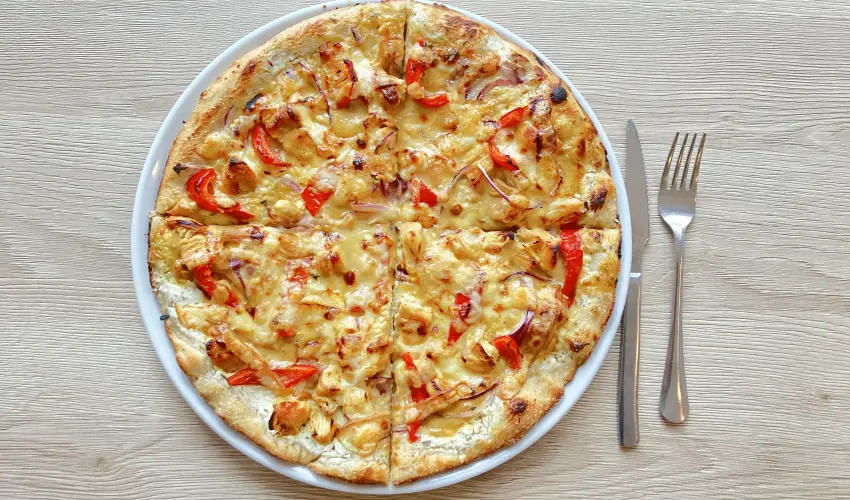 �reg-t� Hotel Tata - Kedvezm�nyes �r csal�dok r�sz�reak reggelis ell�t�ssal (1 �jt�l)