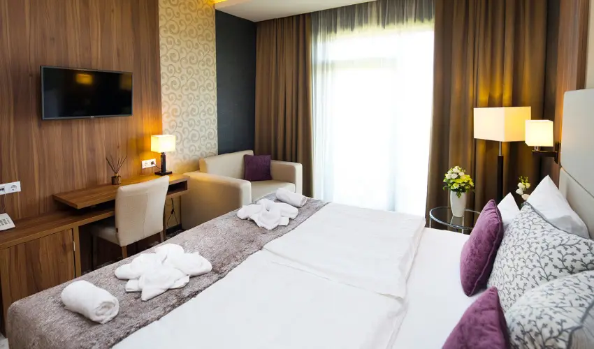 Outlet Hotel Polgr Polgr - Kedvezmnyes r csaldok rszre flpanzis elltssal (1 jtl)