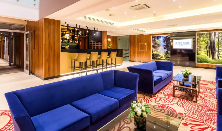 Outlet Hotel Polgr Polgr - Kedvezmnyes r csaldok rszre flpanzis elltssal (1 jtl)