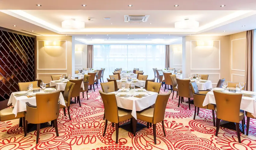 Outlet Hotel Polgr Polgr - Kedvezmnyes r csaldok rszre flpanzis elltssal (1 jtl)