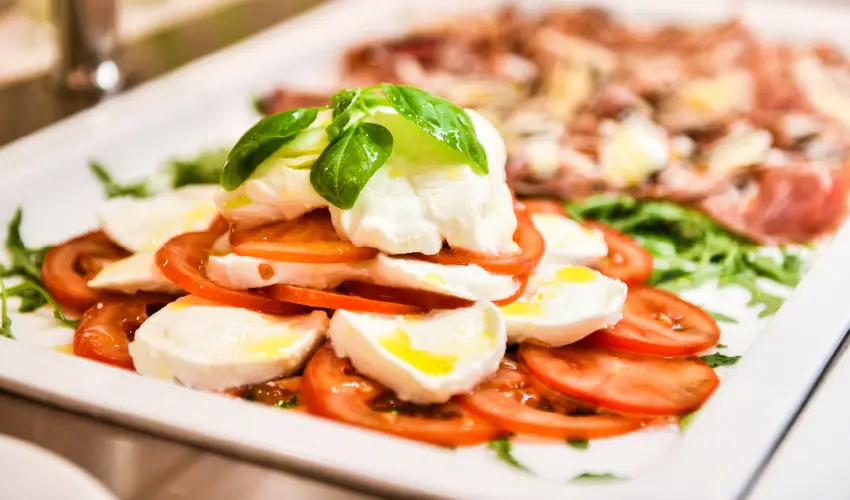 Outlet Hotel Polgr Polgr - Kedvezmnyes r csaldok rszre flpanzis elltssal (1 jtl)