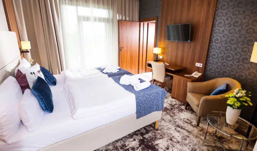 Outlet Hotel Polgr Polgr - Kedvezmnyes r csaldok rszre flpanzis elltssal (1 jtl)