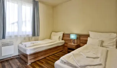 Pandora Zs�ry Apartmanok Mez�k�vesd