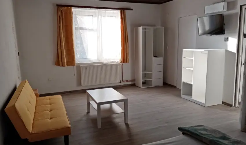 Parti Stny Vendghz Balatonkenese - Kedvezmnyes r csaldok rszreak (1 jtl)