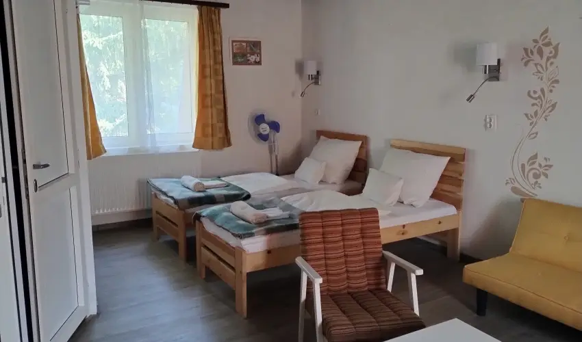 Parti Stny Vendghz Balatonkenese - Kedvezmnyes r csaldok rszreak (1 jtl)