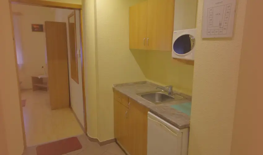 Hotel Vad�szk�rt Sz�kesfeh�rv�r - Kedvezm�nyes �r csal�dok r�sz�reak (1 �jt�l)